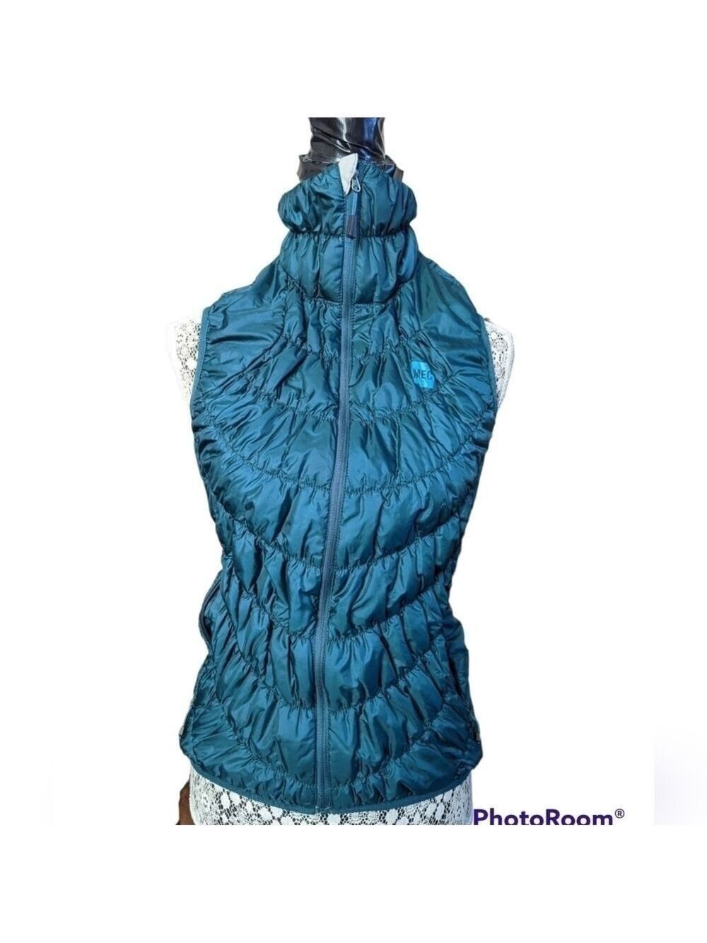 MEC Uplink Ruched Vest - Picture 2 of 11